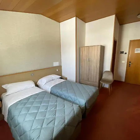 Szálloda Hotel Tarvis *